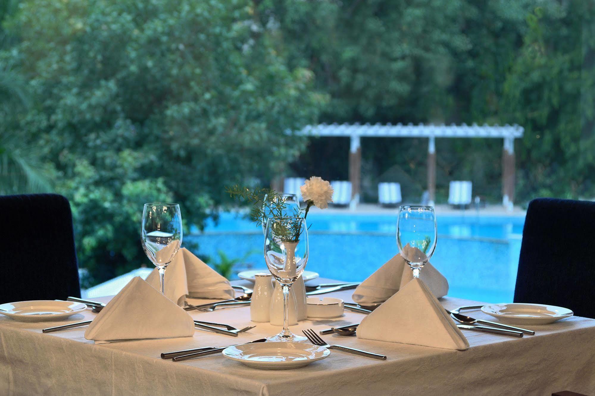 The Manohar Hyderabad Otel Dış mekan fotoğraf